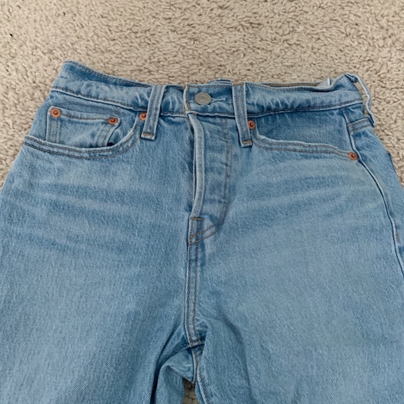 Levi’s Wedgie Straight Jeans - Picture 5 of 5